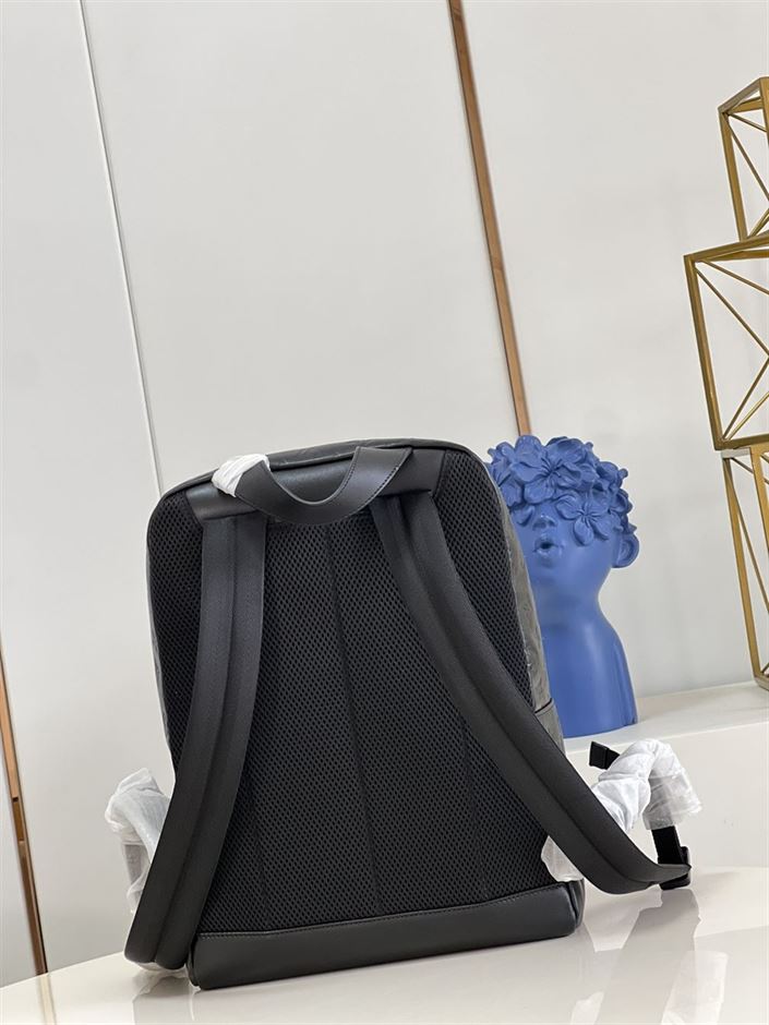 LOUIS VUITTON RACER BACKPACK - LVB014