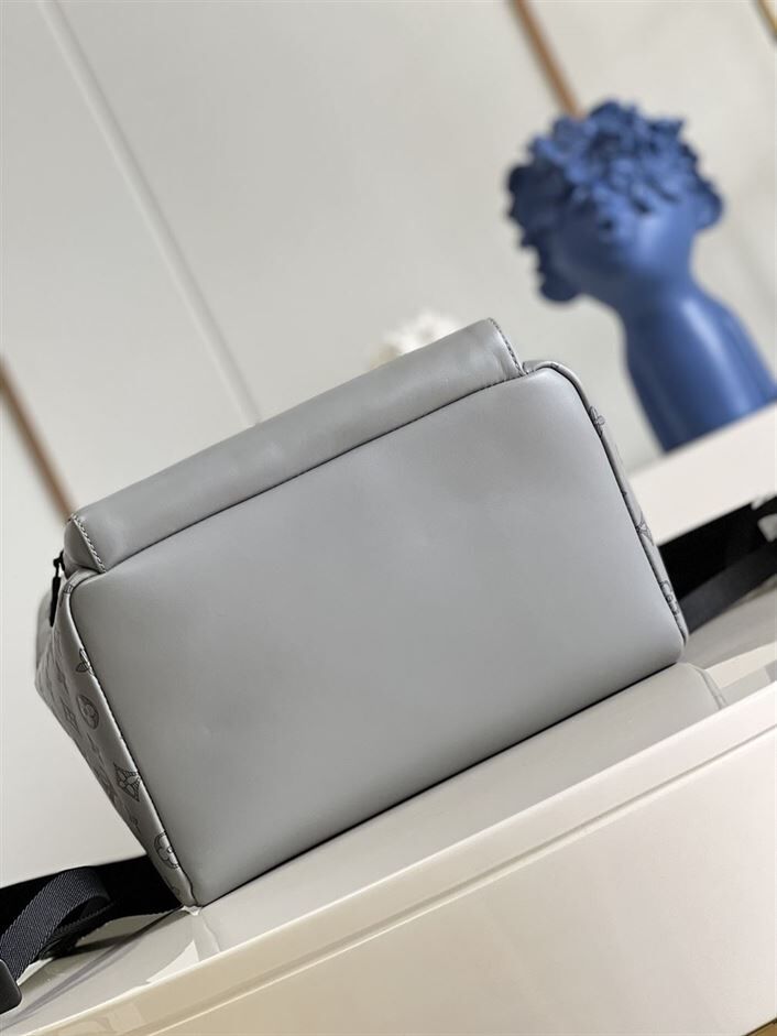 LOUIS VUITTON RACER BACKPACK - LVB015