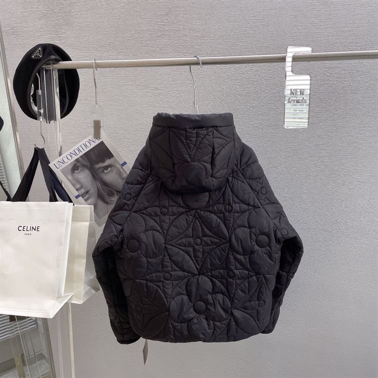 LOUIS VUITTON REVERSIBLE MONOGRAM PUFFER JACKET - LVC016