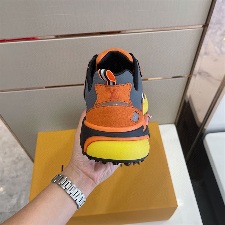 LOUIS VUITTON RUNNER TATIC SNEAKER - LVS027