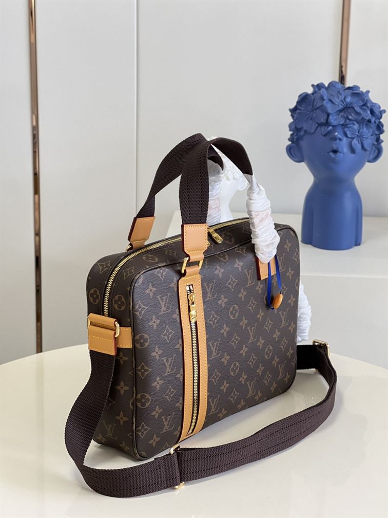 LOUIS VUITTON SAC BOSPHORE MONOGRAM CANVAS MESSENGER BAG IN BROWN - LVB001