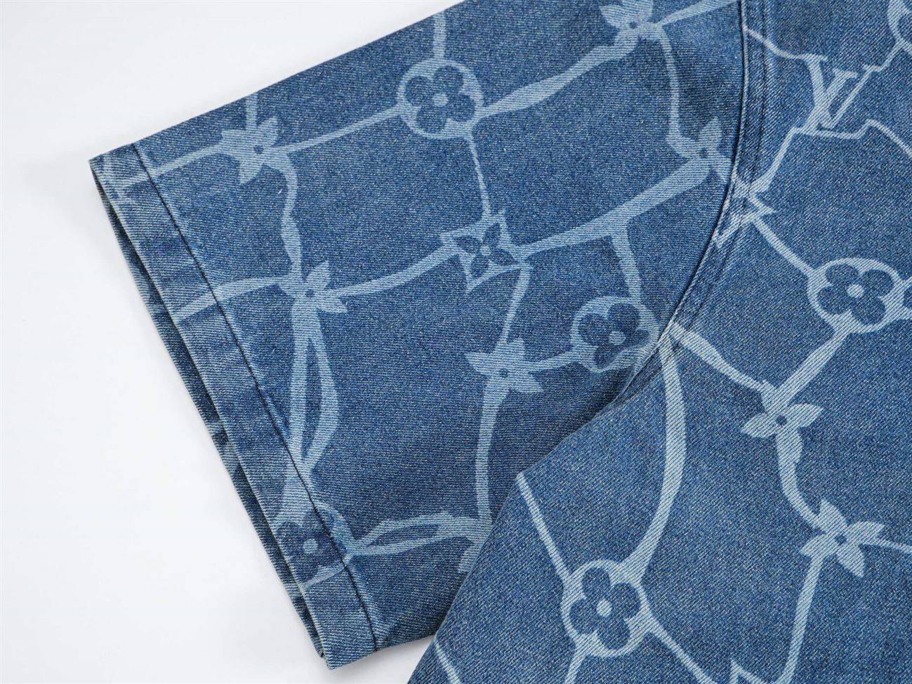 LOUIS VUITTON SHORT SLEEVE SHIRT - LVTS075