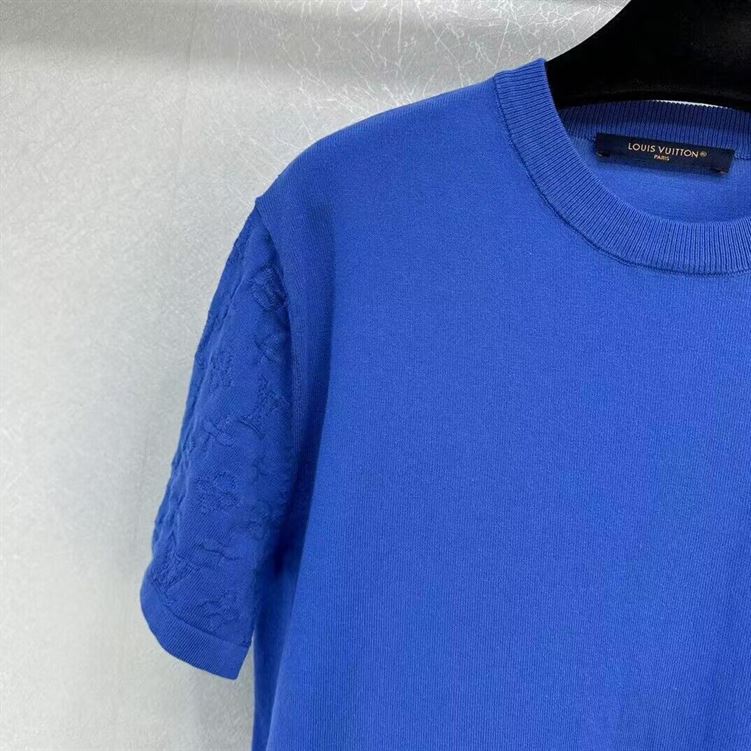 LOUIS VUITTON SHORT-SLEEVED SIGNATURE CREWNECK - LVTS069