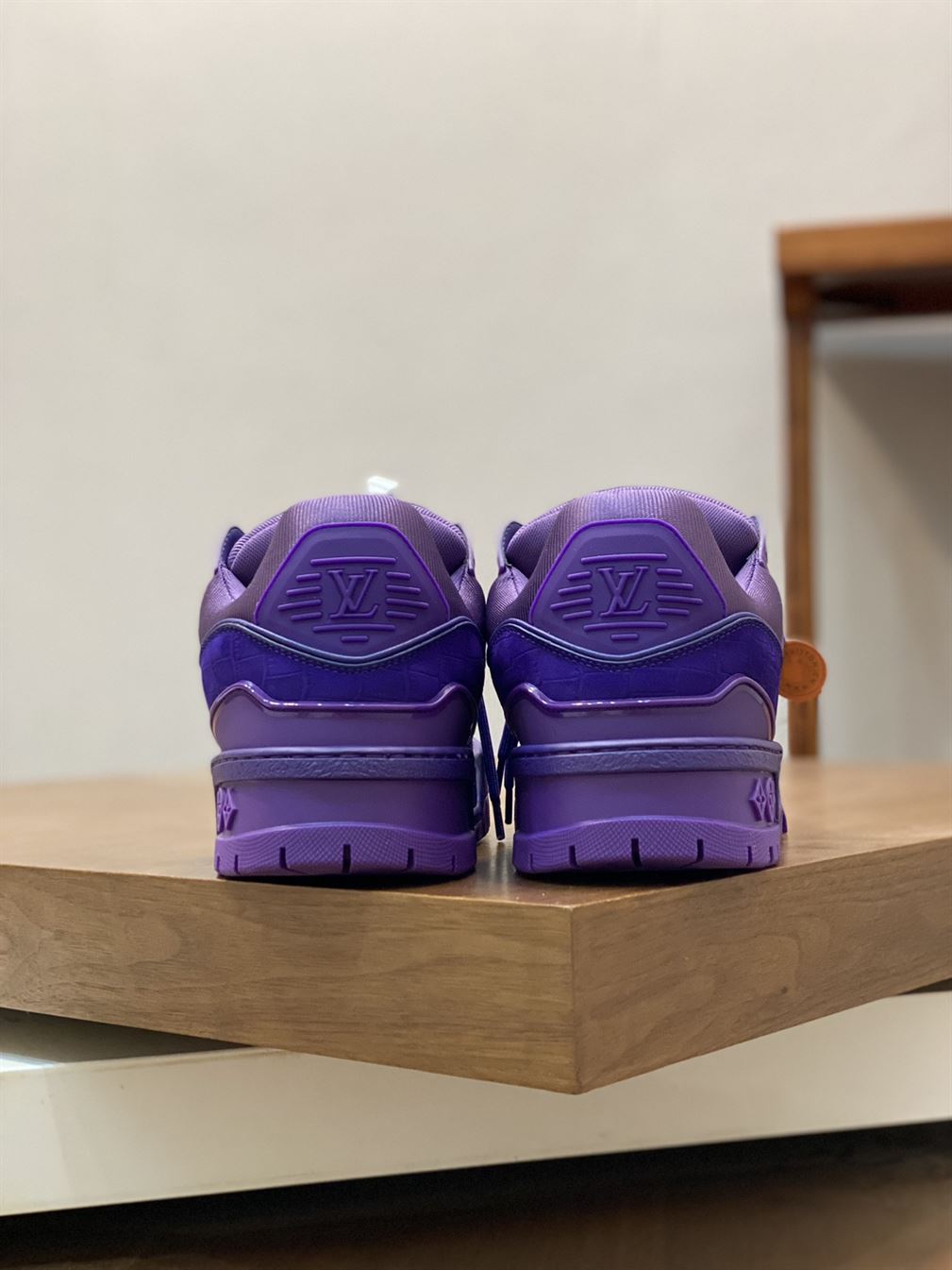 LOUIS VUITTON SS24 SNEAKER - LVS164