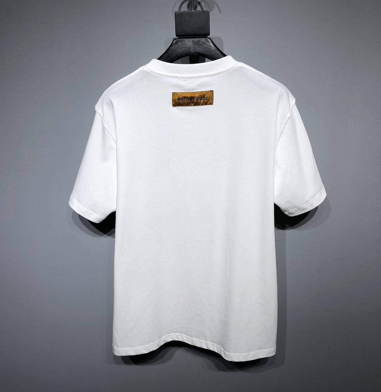 LOUIS VUITTON T-SHIRT - LVTS032