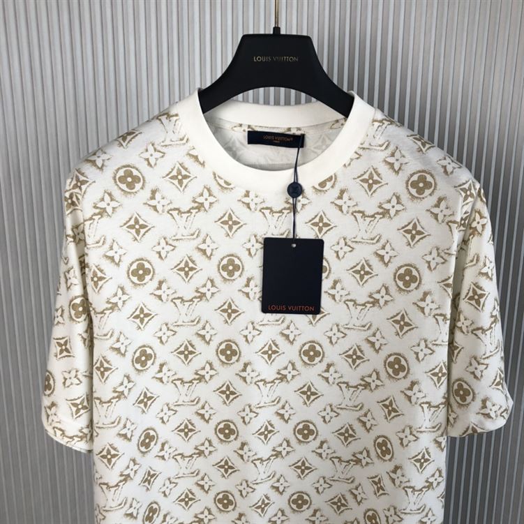 LOUIS VUITTON T-SHIRT - LVTS065