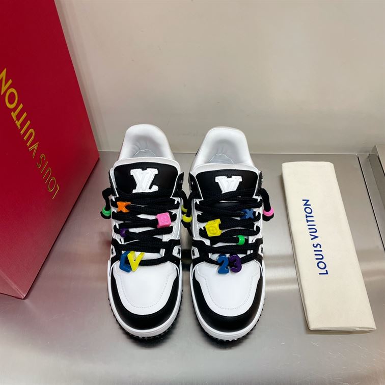 LOUIS VUITTON TRAINER MAXI LOW-TOP SNEAKERS IN WHITE AND BLACK - LVS116