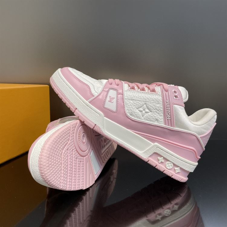 LOUIS VUITTON TRAINER SNEAKER - LVS022