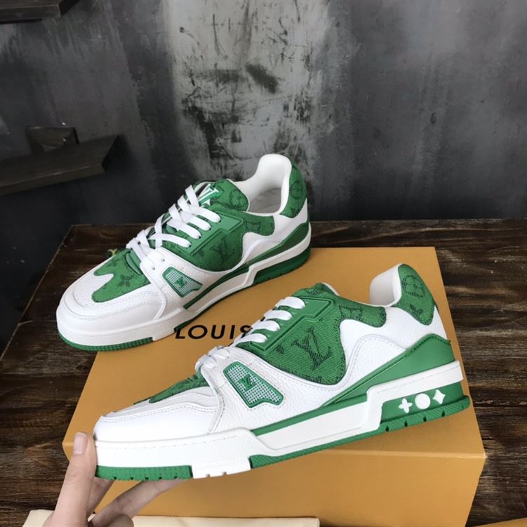 LOUIS VUITTON TRAINER SNEAKER - LVS032