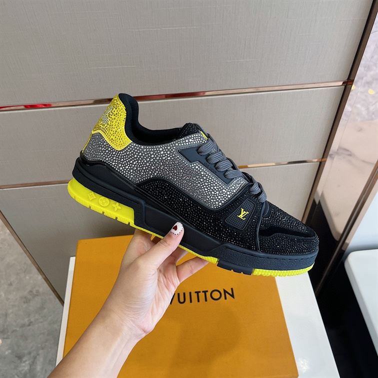LOUIS VUITTON TRAINER SNEAKER - LVS039