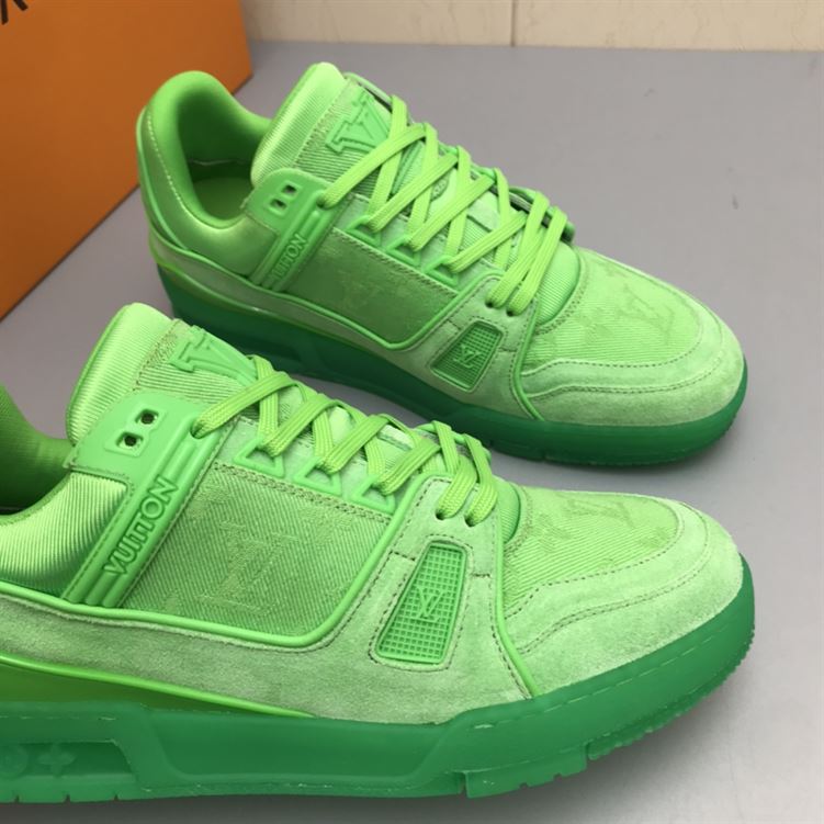 LOUIS VUITTON TRAINER SNEAKER - LVS128