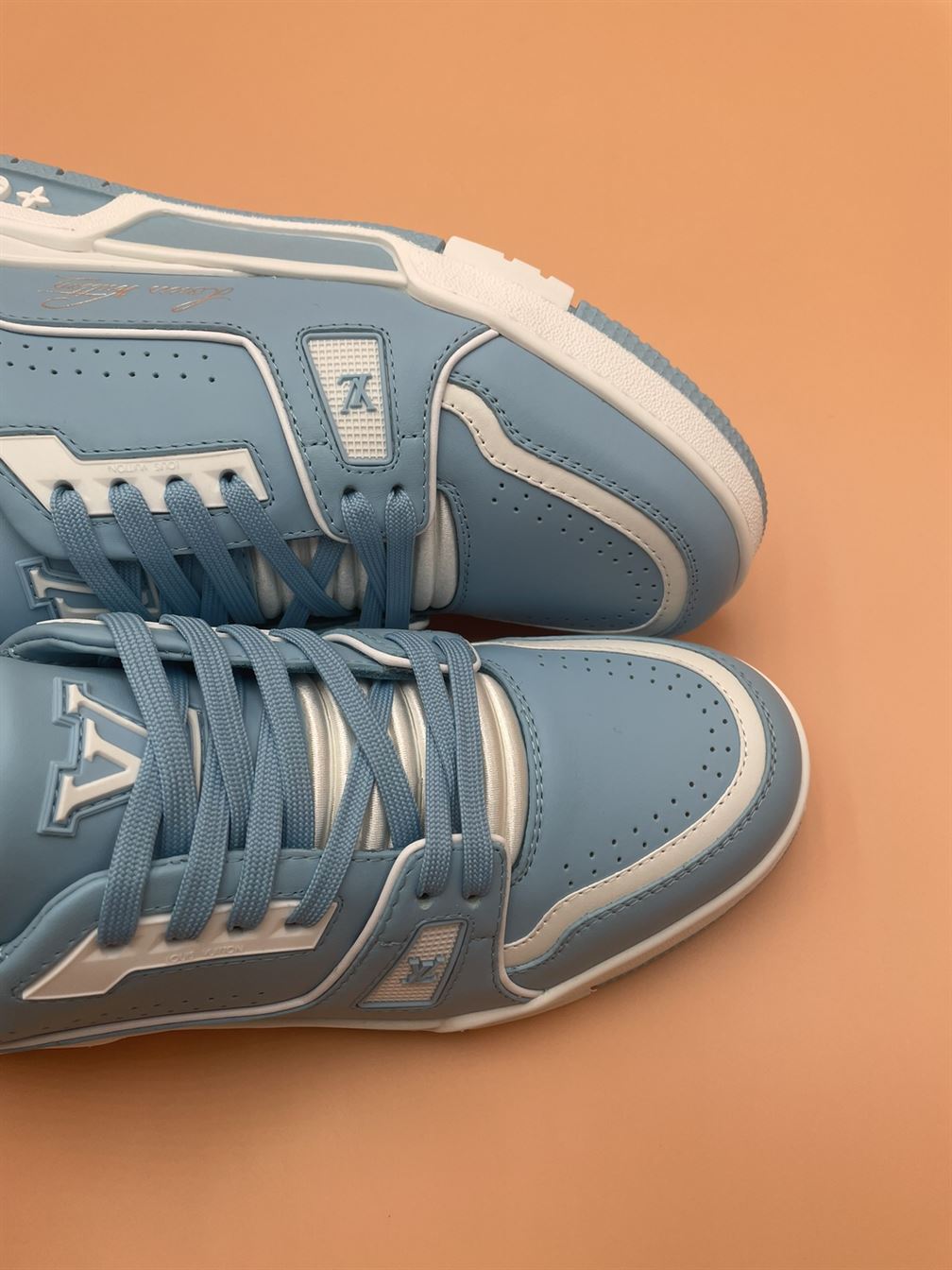 LOUIS VUITTON TRAINER SNEAKER BLUE - LVS125