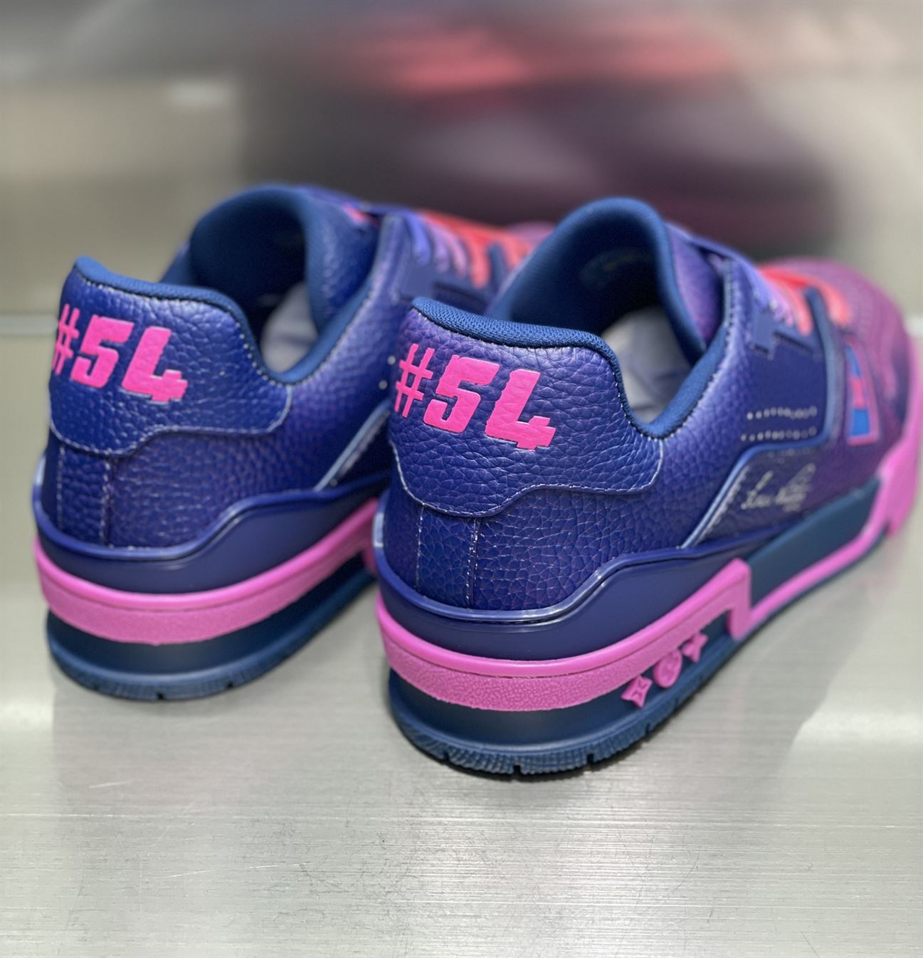 LOUIS VUITTON TRAINER SNEAKERS IN PINK - LVS003