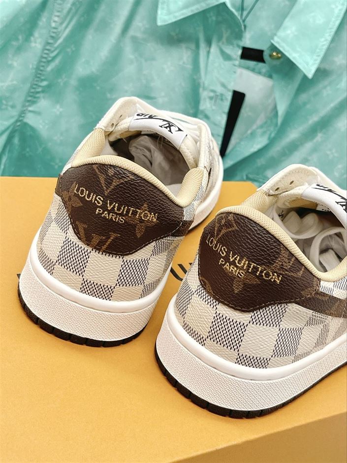 LOUIS VUITTON X AIR JORDAN 1 - LVS107