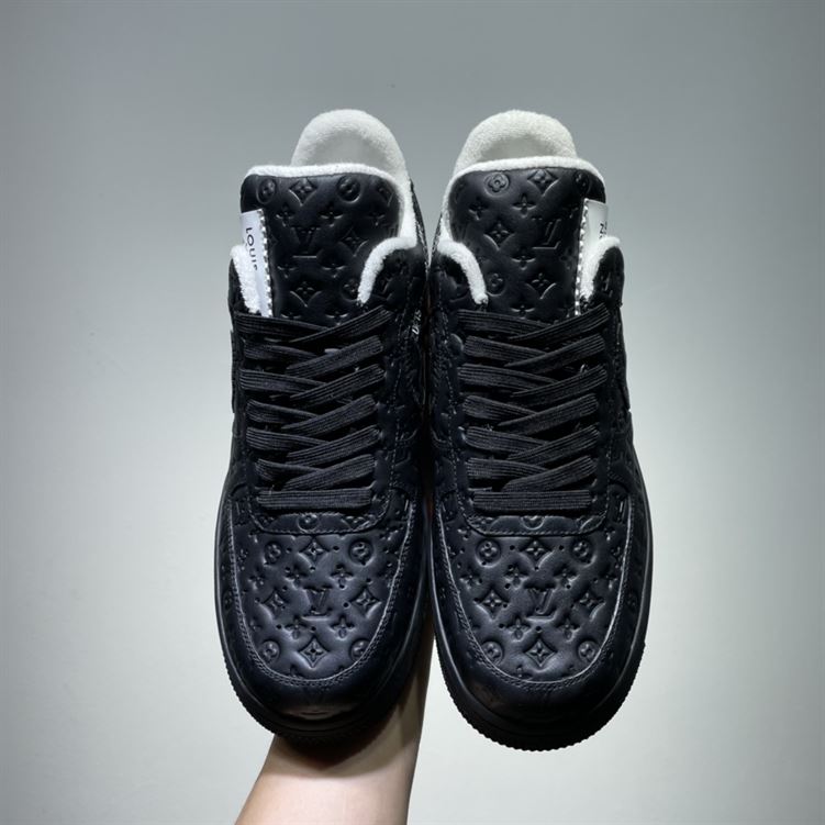 LOUIS VUITTON X NIKE AIR FORCE 1 LOW-TOP SNEAKERS - LVS135