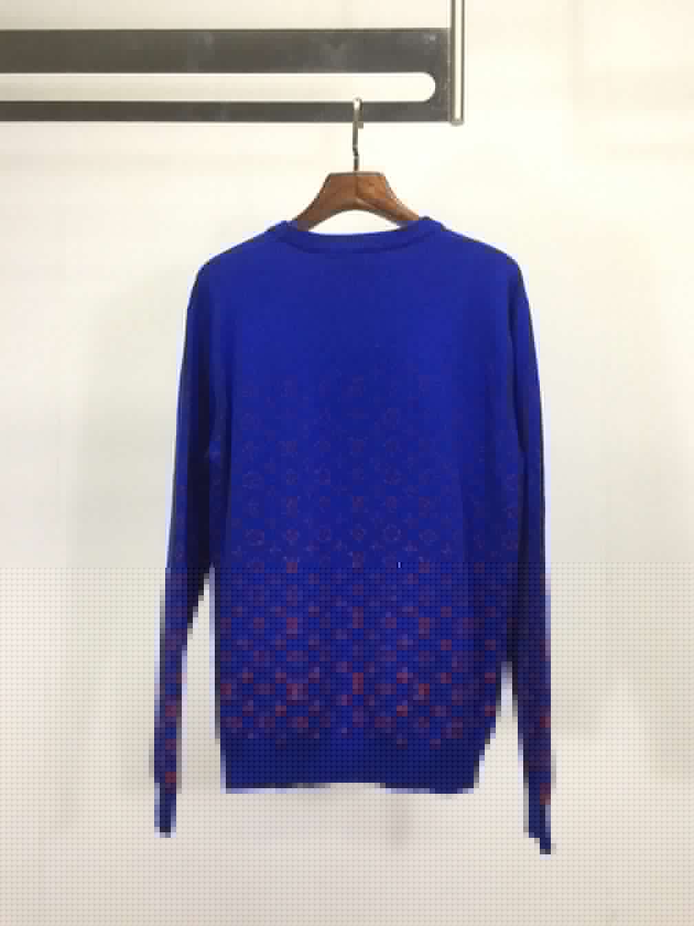 LVSE MONOGRAM DEGRADÃ‰ CREWNECK