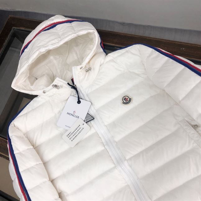 MONCLER AGOUT QUILTED SHELL JACKET - MC070