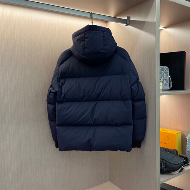 MONCLER AMBOISE SHORT DOWN COAT - MC039