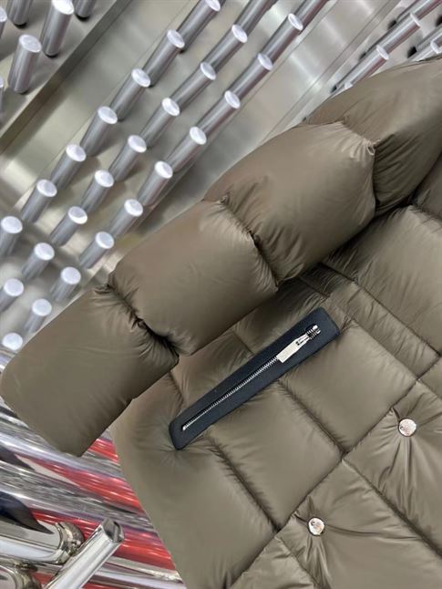 MONCLER BAUGES LEATHER-TRIMMED QUILTED SHELL HOODED DOWN JACKET - MC084