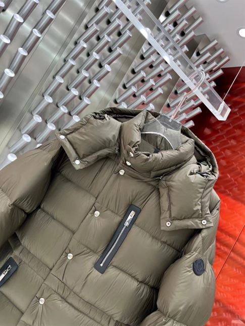 MONCLER BAUGES LEATHER-TRIMMED QUILTED SHELL HOODED DOWN JACKET - MC084