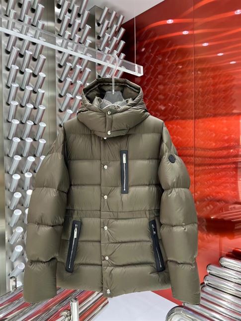 MONCLER BAUGES LEATHER-TRIMMED QUILTED SHELL HOODED DOWN JACKET - MC084