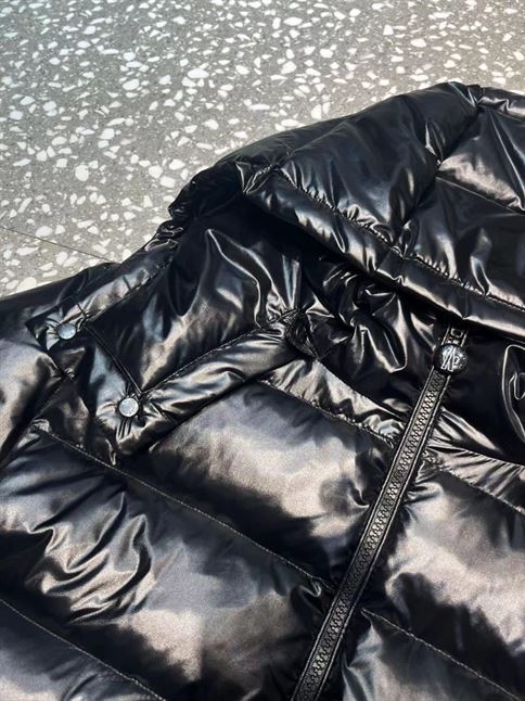 MONCLER BLACK DOWN SAULX PUFFER JACKET - MC025