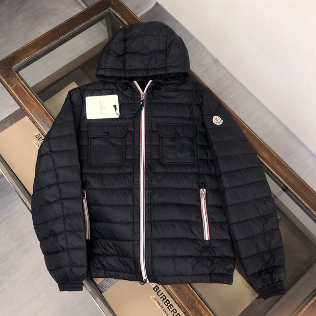 MONCLER BLACK PUFFER HOODED JACKET - MC071