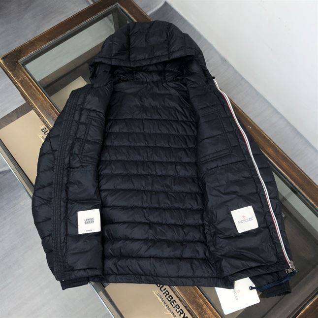 MONCLER BLACK PUFFER HOODED JACKET - MC071