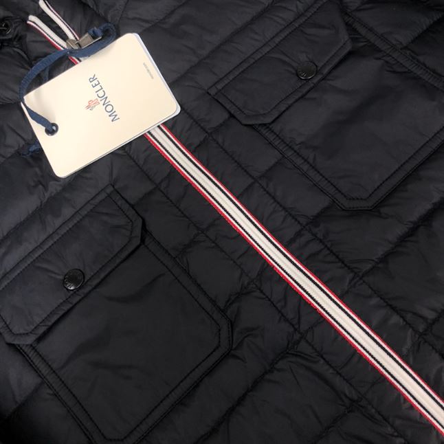 MONCLER BLACK PUFFER HOODED JACKET - MC071