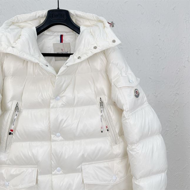 MONCLER CHIABLESE LONG PARKA JACKET IN WHITE - MC051
