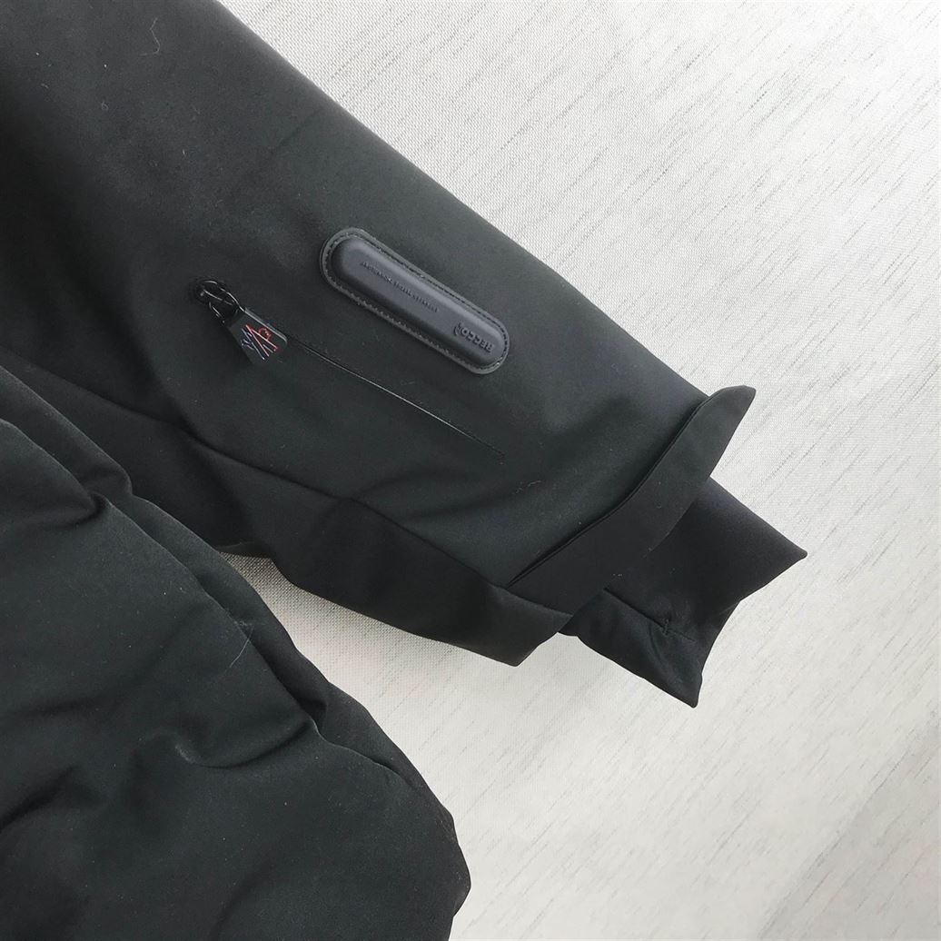 MONCLER COAT - MC102