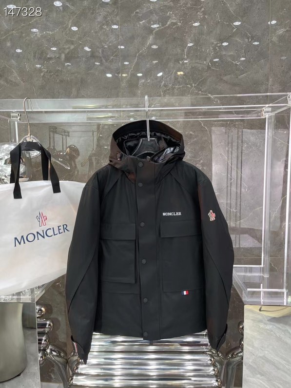 MONCLER COAT - MC121