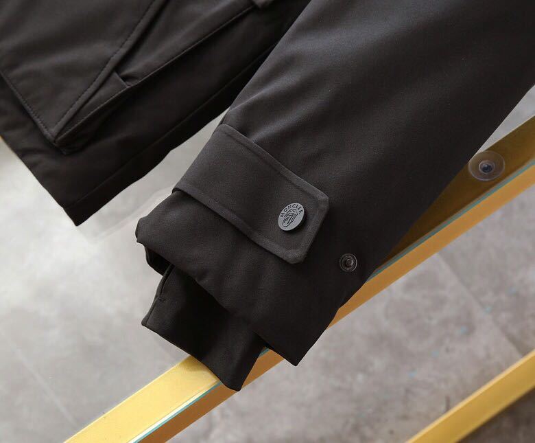 MONCLER COAT - MC126