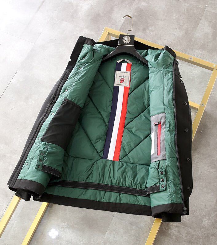 MONCLER COAT - MC126