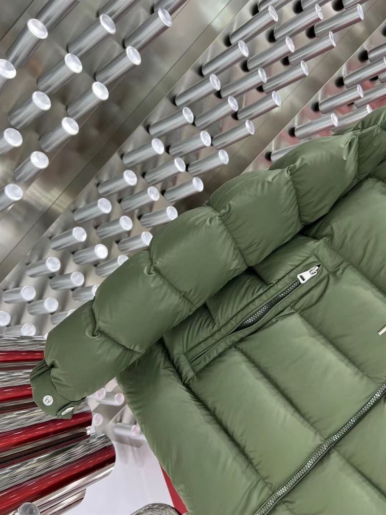 MONCLER COAT - MC130