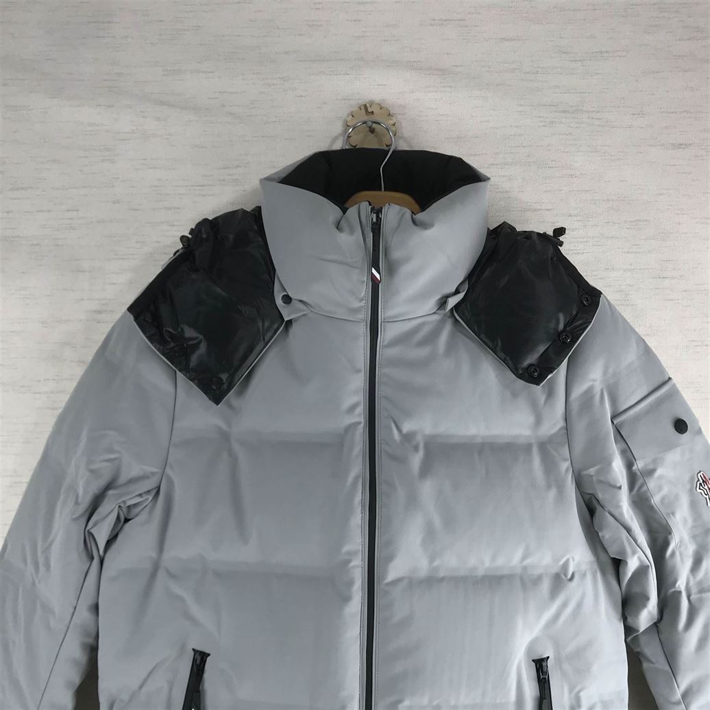 MONCLER COAT - MC134