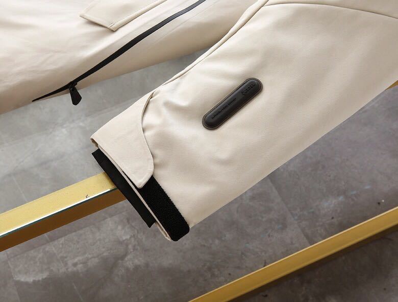 MONCLER COAT - MC135