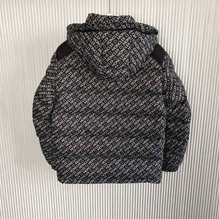 MONCLER COAT FOR MEN - MC007