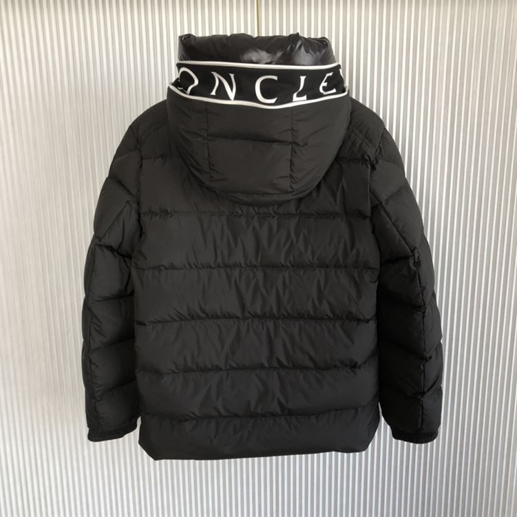 MONCLER COAT FOR MEN - MC012