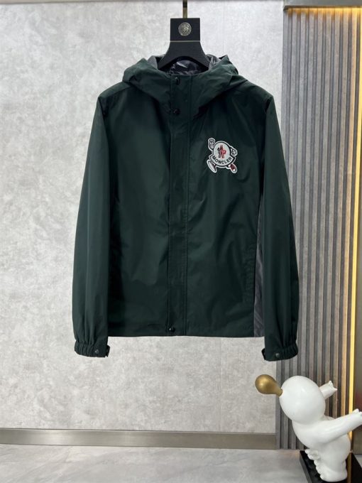 MONCLER GUIERS RAIN JACKET - MC101