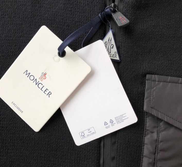 MONCLER HOODED WOOL CARDIGAN - MC041