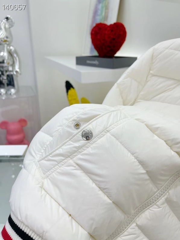 MONCLER JACKET - MC111