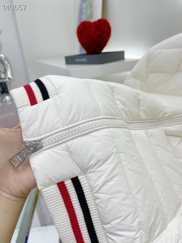 MONCLER JACKET - MC111