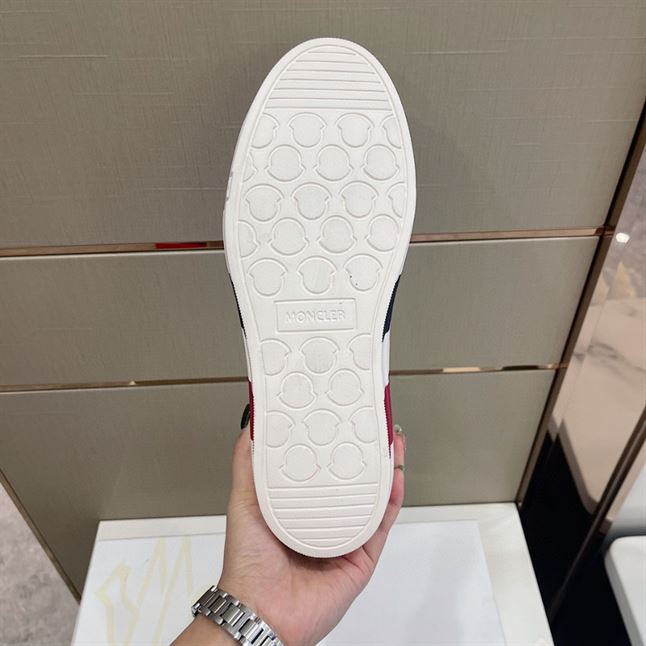 MONCLER MONTPELLIER STRIPED LOGO-PRINT SNEAKERS - MCS005