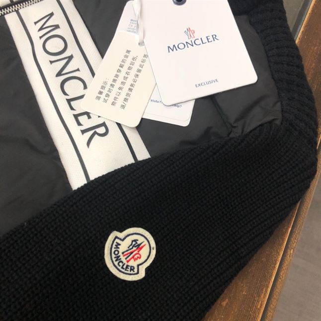 MONCLER PADDED CARDIGAN WITH ZIP - MC066