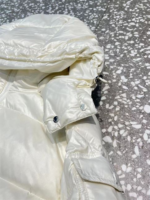 MONCLER WHITE CAVETTAZ DOWN JACKET - MC064