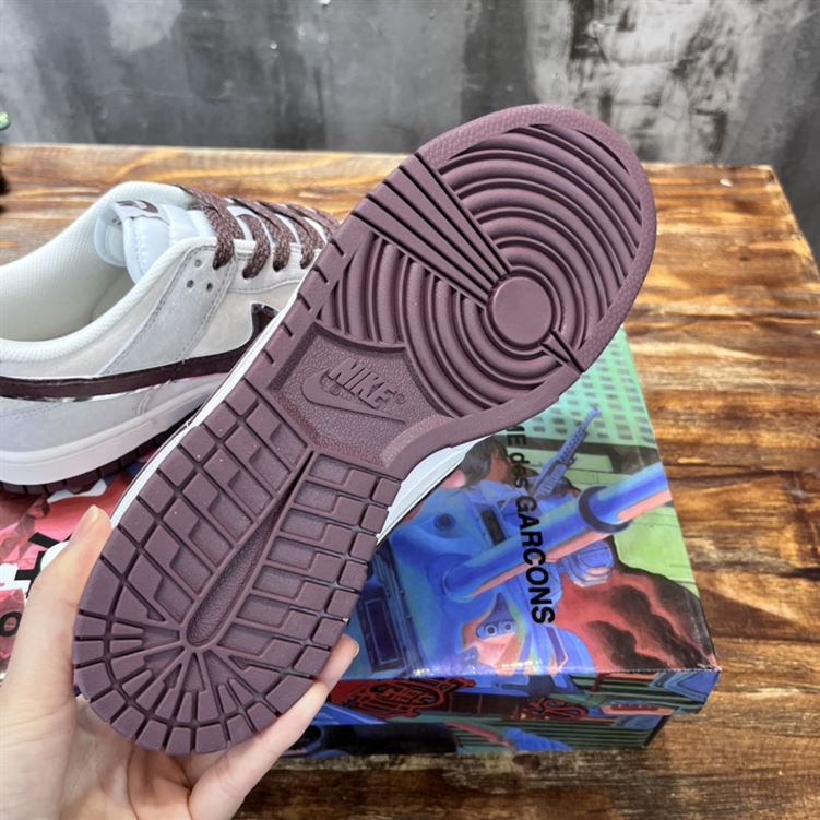 NIKE SB DUNK LOW SNEAKER - NSN011