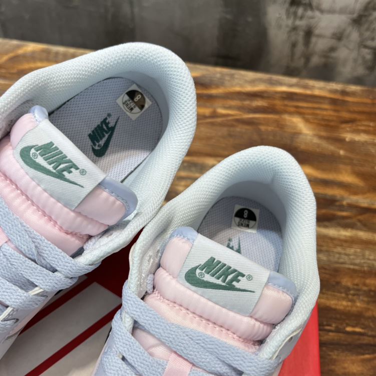 NIKE SB DUNK LOW SNEAKER - NSN013