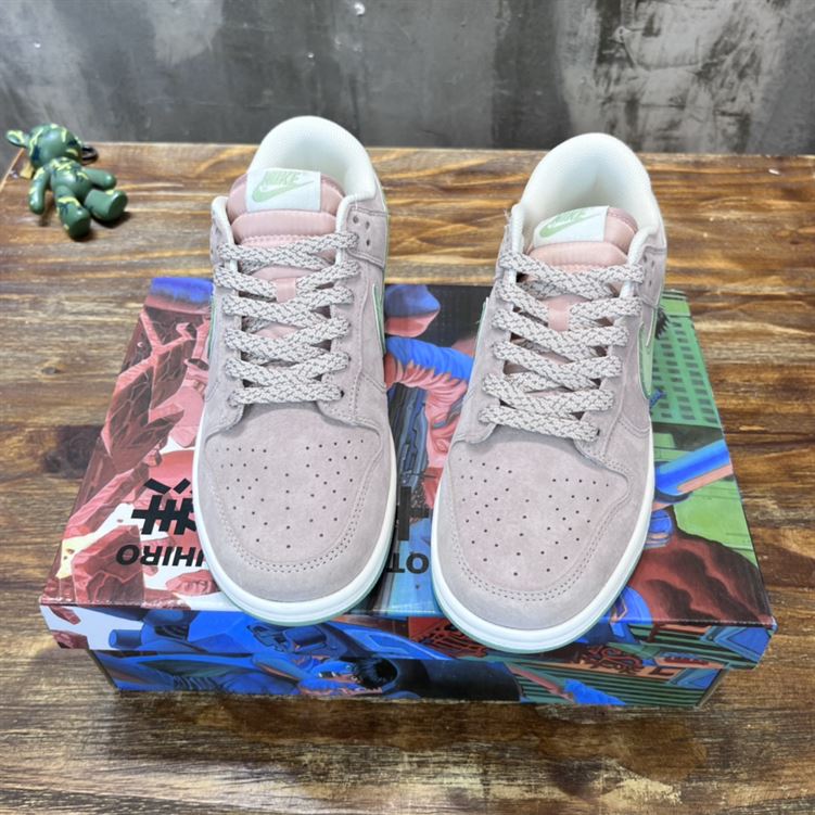 NIKE SB DUNK LOW SNEAKER - NSN015