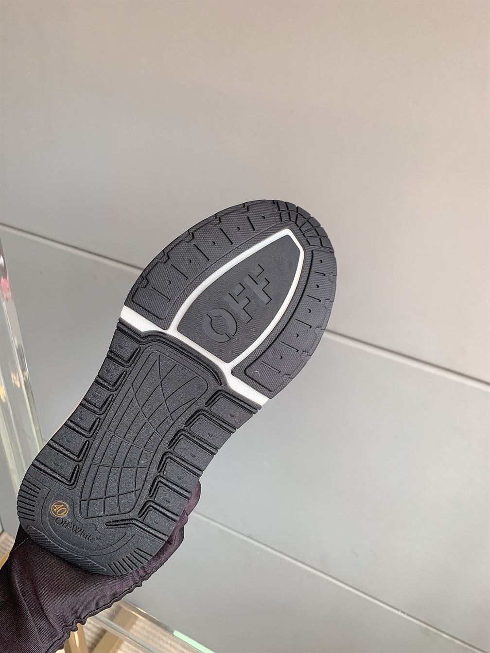 OFF-WHITE KICK OFF SNEAKERS - OFW014